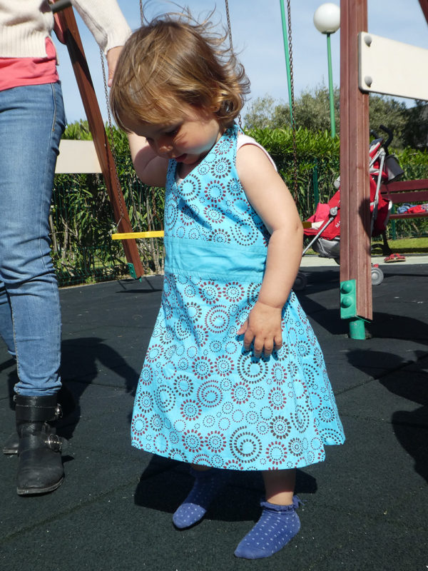 Vestido Azul con Espirales - Imagen 4